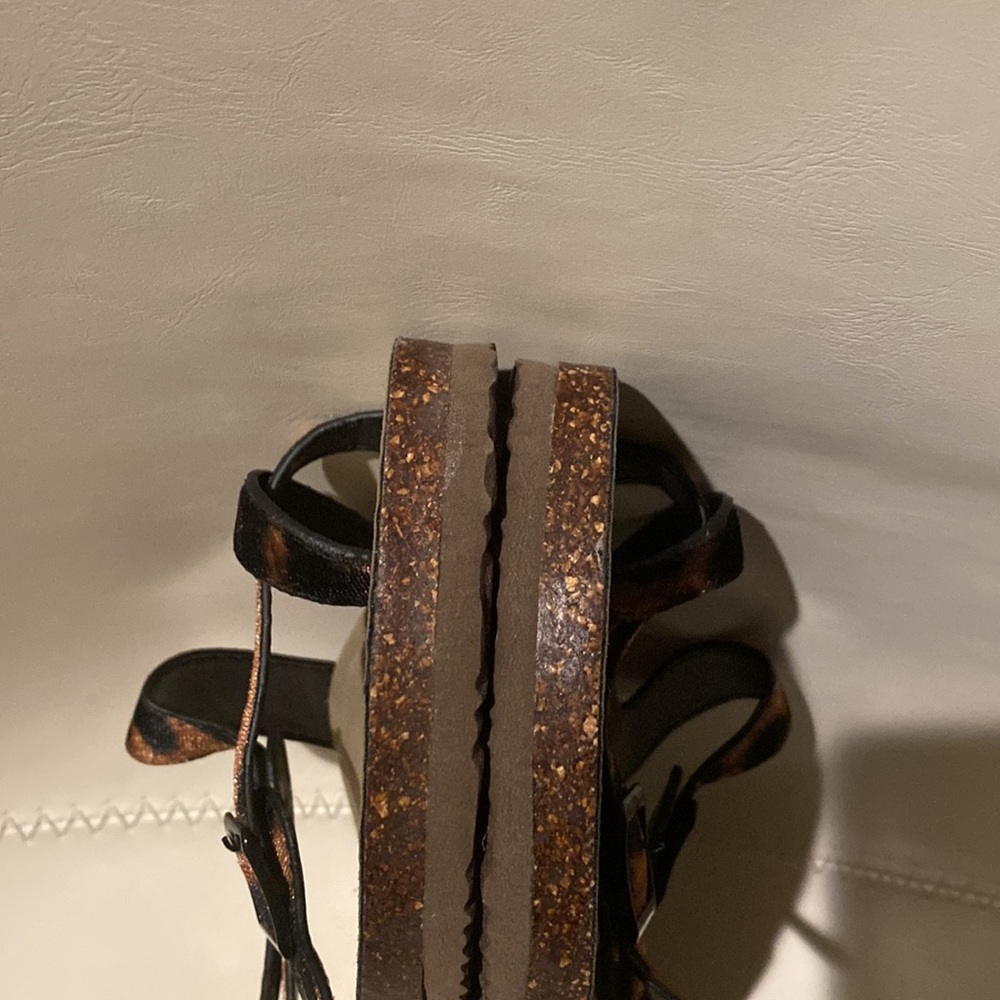 Madden Girl Animal Print Sandals NEW - Picture 8 of 10